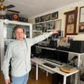 Zahar zatražio lekarsku pomoć: Čuveni muzičar posetio privatni Dom zdravlja, ovo je razlog: Evo ko je bio s njim