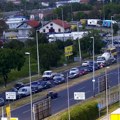 Vozačima se savetuje oprezna vožnja zbog mogućih odrona i mokrih kolovoza