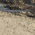 Čitaoci javljaju: U Rudaru “Vodovod”, posle više od mesec dana, popravio kvar a cev opet pukla na istom mestu