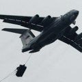 Sleteo ruski avion Iljušin -76 koji će pomoći u gašenju požara u Deliblatskoj peščari