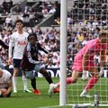 "Pevci" dali prve golove u sezoni u Premijer ligi – Aston Vila slavila u Londonu