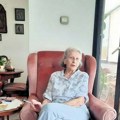 Između mita, Haga i crkvene tišine