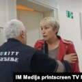 Udruženja novinara u Srbiji: Obezbeđenje Opštine Inđija fizički napalo novinarku