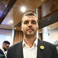 Manojlović Vučiću: 'Izađite na TV duel i objasnite zašto ste davali srpske pare Klintonu i Bleru'