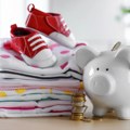 Poklon koji raste s bebom: Od zlatnika do investicionih jedinica
