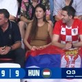 Neverovatna scena u Singapuru: U dresu Hrvatske bodrio srpske "delfine"