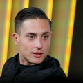 Plakar 550 €, a francuski ležaj 120 €: Slaven Došlo rasprodaje nameštaj iz stana, objavio cene