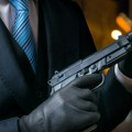 Stojan za dlaku preživeo atentat! Četiri kriminalca došla da ubiju rođake, scena kao iz mafijaškog filma!