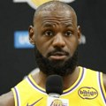 Adam Silver šokirao mnoge: "Čekamo Lebronovu odluku, ne možemo to da završimo pre toga"