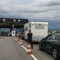 Bugari zaustavljeni na Merdaru sa švercovanim antibioticima za stoku