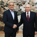 Čvrst stisak ruke za čvrst savez i pobedu: Sastali se Putin i Pezeškijan, evo o čemu su razgovarali