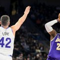 NBA šampion i dalje bez kluba: Mesec dana do početka sezone, a on...