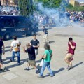 Protesti i neredi zbog stambene krize u Valensiji: Mladi kampuju na trgu, u sukobima povređeno devet policajaca