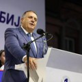 "Putinova podrška Vučiću je neupitna": Govor Dodika na skupu "Ujedinjene Srbije" u Nišu (Foto)