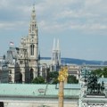 Više desetina hiljada ljudi na protestu u Austriji