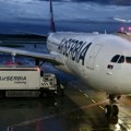 „Vreme“ saznaje: Putnici sa leta Er Srbije spremaju tužbu