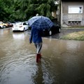 Nevreme pogodilo zapadnu Srbiju: Pala jaka kiša u Ljuboviji, ulice i dvorišta pod vodom (foto)