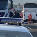 Čak 56 povređenih u sudaru autobusa kod Umke! Oglasio se KCS o jezivoj nesreći: Dvoje u teškom stanju, svi raspoloživi…