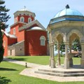 Sutra protest podrške Mitroplitu žičkom i šetnja do manastira