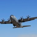 Snimljen misteriozni, džinovski vojni avion u Švajcarskoj: Stanovnici u šoku: "Leteo tik iznad jezera, verovatno ispod radara"…