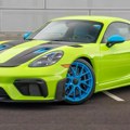 Neko je uložio 50.000 evra u personalizaciju Porschea GT4 RS koja bode oči