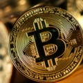 Bitkoin pao ispod 61.000 dolara: Za manje od nedelju dana kriptovaluta izgubila 30 odsto svoje vrednosti