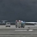Srušio se avion, ima mrtvih: Pojavili se i prvi snimci sa mesta nesreće (video)