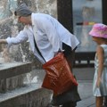 Smanjite unos kafe, izbegavajte kuvanje hrane… Batut objavio preporuke za zaštitu usled visokih temperatura