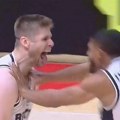 Лудило у режији Душана Алимпијевића: Погледајте крај меча и шут за победу 0,2 секунде до краја