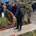 Selaković položio venac kod Spomenika deci stradaloj u NATO agresiji