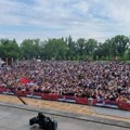 Hiljade ljudi ispred Palate Srbija: Veliki broj građana došao da pozdravi Si Đinpinga