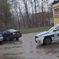 Roditelji došli da podrže nastavnike, direktorka pozvala policiju