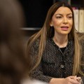 Mesarović osudila napade na članove SNS u Novom Sadu