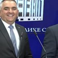 RS ima novu vladu i pored kritika opozicije i pravnika: „Dodika podržava 90 odsto ljudi u borbi protiv Šmita i krvoločnih…