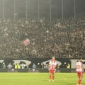 Grobari se pohvalili otetim barjakom Delija koji je godinama bio na Severu