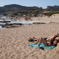Кожа све памти, др Штилет упозорава: Препланулост није безазлена, може бити знак оштећења од сунца