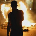 Francuska: Sve više policije na ulicama, očekuje se i peta noć nereda, Makron odložio posetu Nemačkoj