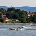 Na oficircu, bećarcu i Kameničkoj plaži Koncert na lepom plavom Dunavu