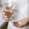 Lekari ukazali na čestu kombinaciju suplemenata - može da oslabi vaše kosti