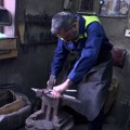 Siniša Agičević je poslednji pirotski kovač: Šta grad čini da očuva zanate?