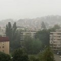 Nevreme u Sarajevu Vetar rušio stabila, jedno palo na taksi: "Moglo je da me ubije..."
