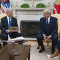 "Завршио би у затвору да није мене. Шта, дођавола, радиш?": Трамп беснео на и Нетањахуа преко телефона, цуре детаљи…
