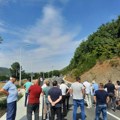 Сва деца у Србији заслужују иста права, грађани у борби за бесплатне уџбенике