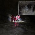 Drama U Sloveniji, petoro ljudi zarobljeno U pećini! U Križnoj jami je tročlana porodica sa dvoje vodiča, a nivo vode raste