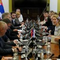 Predstavnici opozicionih poslaničkih grupa sa Kajom Kalas