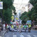 Protest ispred sedišta RIK-a: Demonstranti izneli tri zahteva, blokirana Ulica kralja Milana