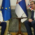Vučić priredio doček za svetskog prvaka u rvanju Aleksandra Komarova