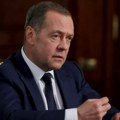 Medvedev nahvalio Trampa: "Njegov stil upravljanja je originalan, ali u nekim aspektima prilično efikasan"