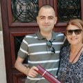 Sin Bilje Jevtić i Ace Ilića završio težak fakultet: Pevačica se uslikala sa naslednikom, uzeo diplomu, puca od ponosa (foto)…