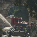 Istraga eksplozije u Grčkoj: Gas najverovatnije cureo iz stana na drugom spratu